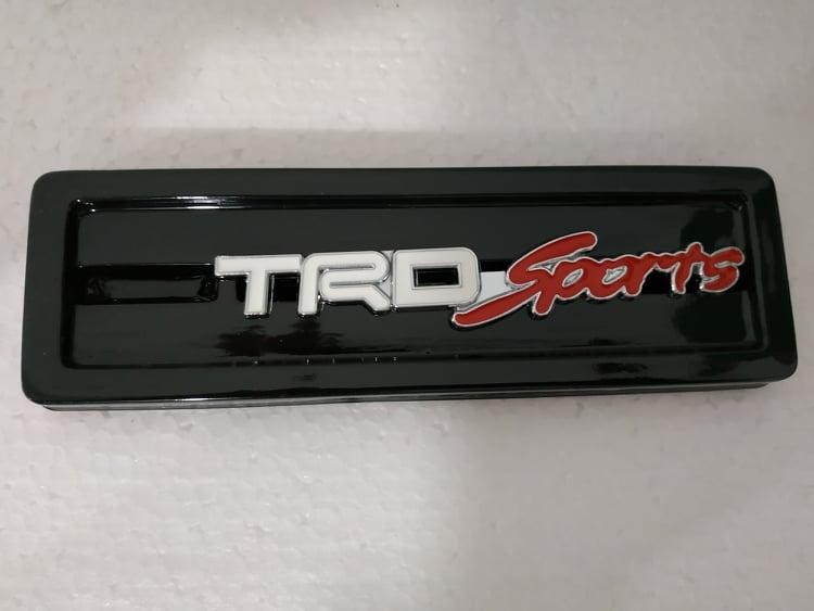 Car Monogram Logo-TRD White & Red Original Metal Body