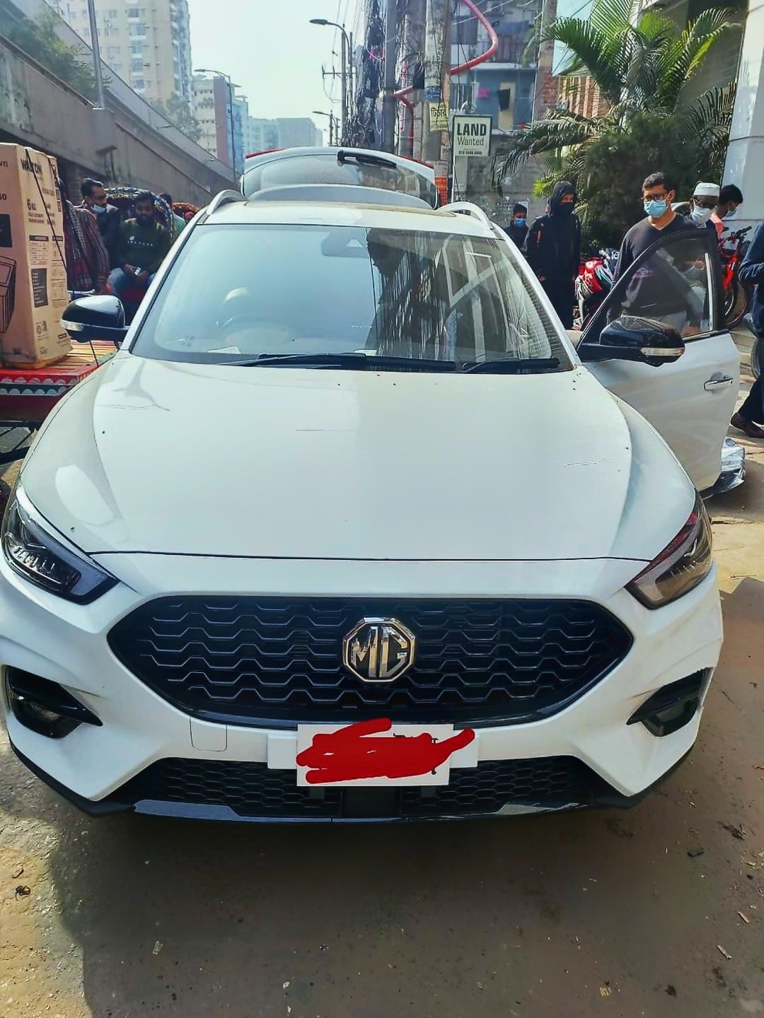 6D Floor Mats And Trunk Mats Installation Done On MG HS.