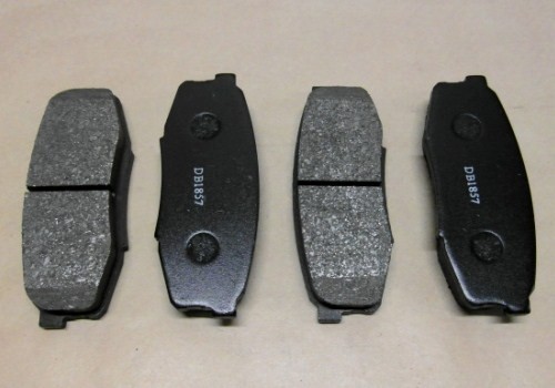 04466-YZZAC Brake Pad Set Rear Landcruiser