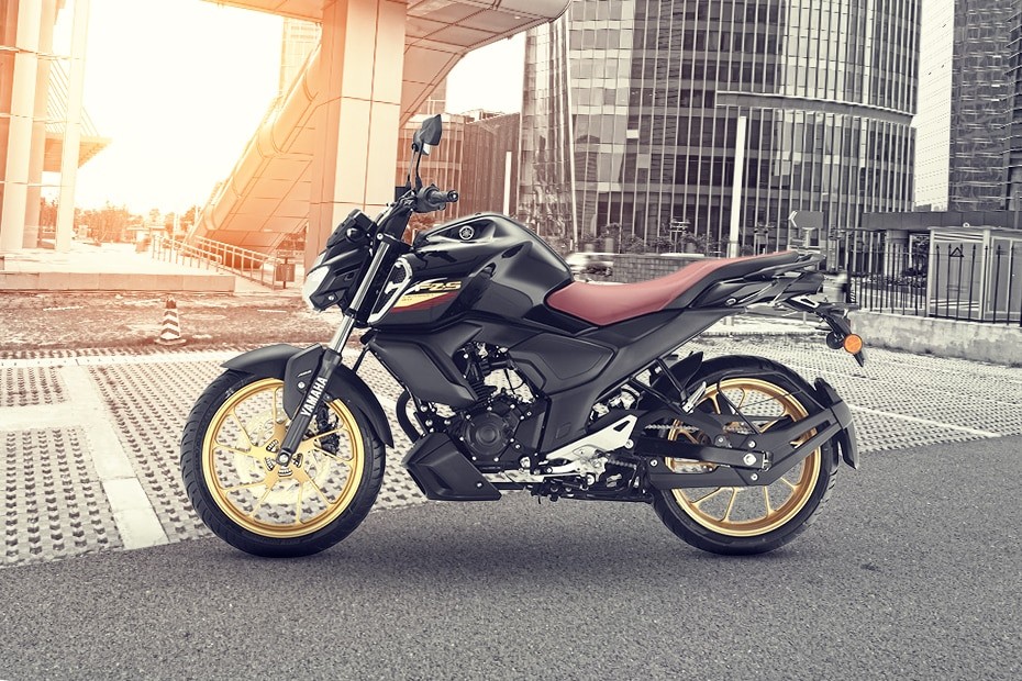 Yamaha FZ V3 Delux